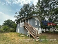 Building Photo - 702 Third Street-