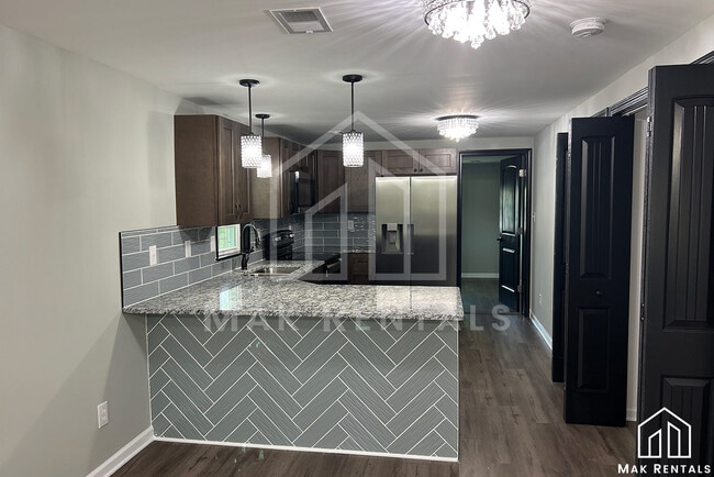 Building Photo - Cloaninger