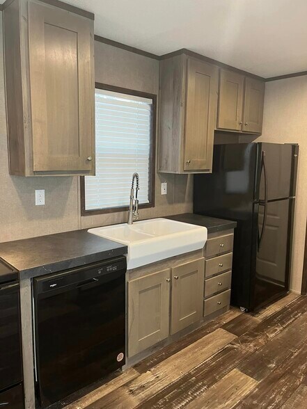 Building Photo - 117 Peggy St