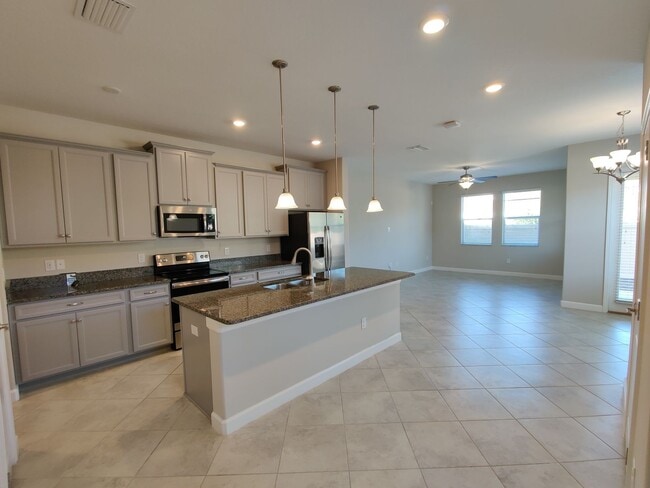 Building Photo - 3201 Painted Blossom Ct
