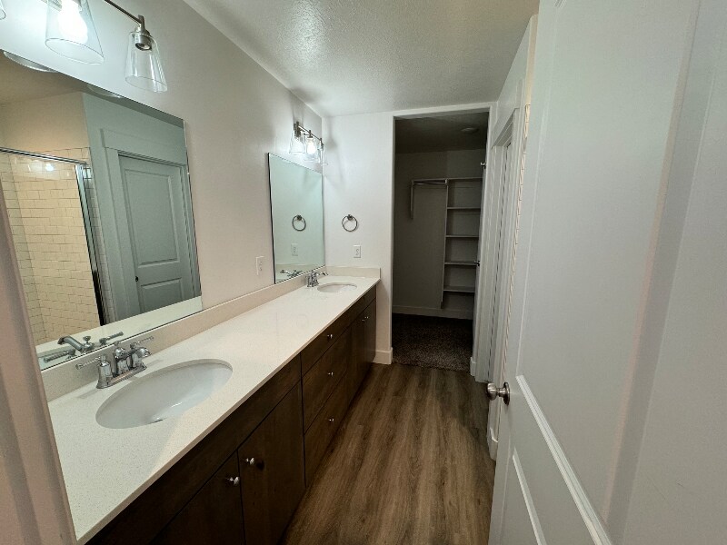 Building Photo - 2080 W 1755 S
