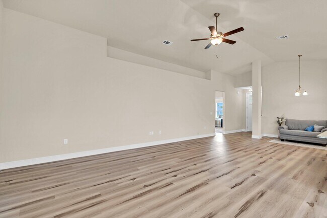 Building Photo - 115 Speckled Trout Ln S