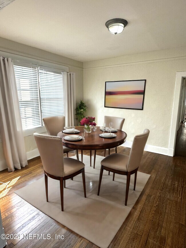 Building Photo - 2952 Park St