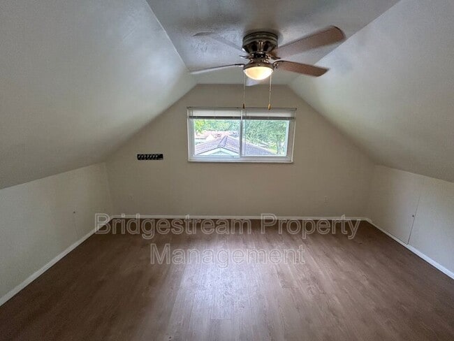 Building Photo - 407 Bramlage Ln