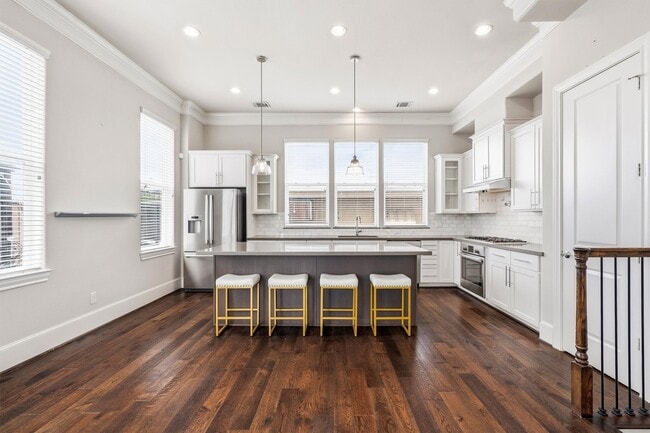 Building Photo - 9614 Riddlewood Ln