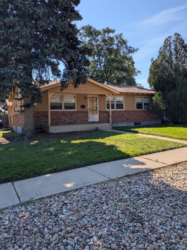 Primary Photo - 1713 Yuma St