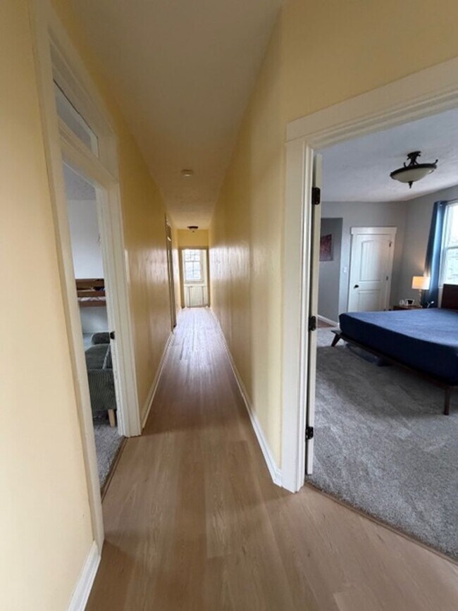 Building Photo - 1538 S 400 E