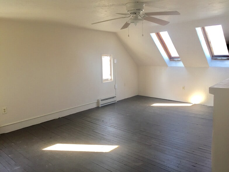 3rd fl bedroom - 83 Church st
