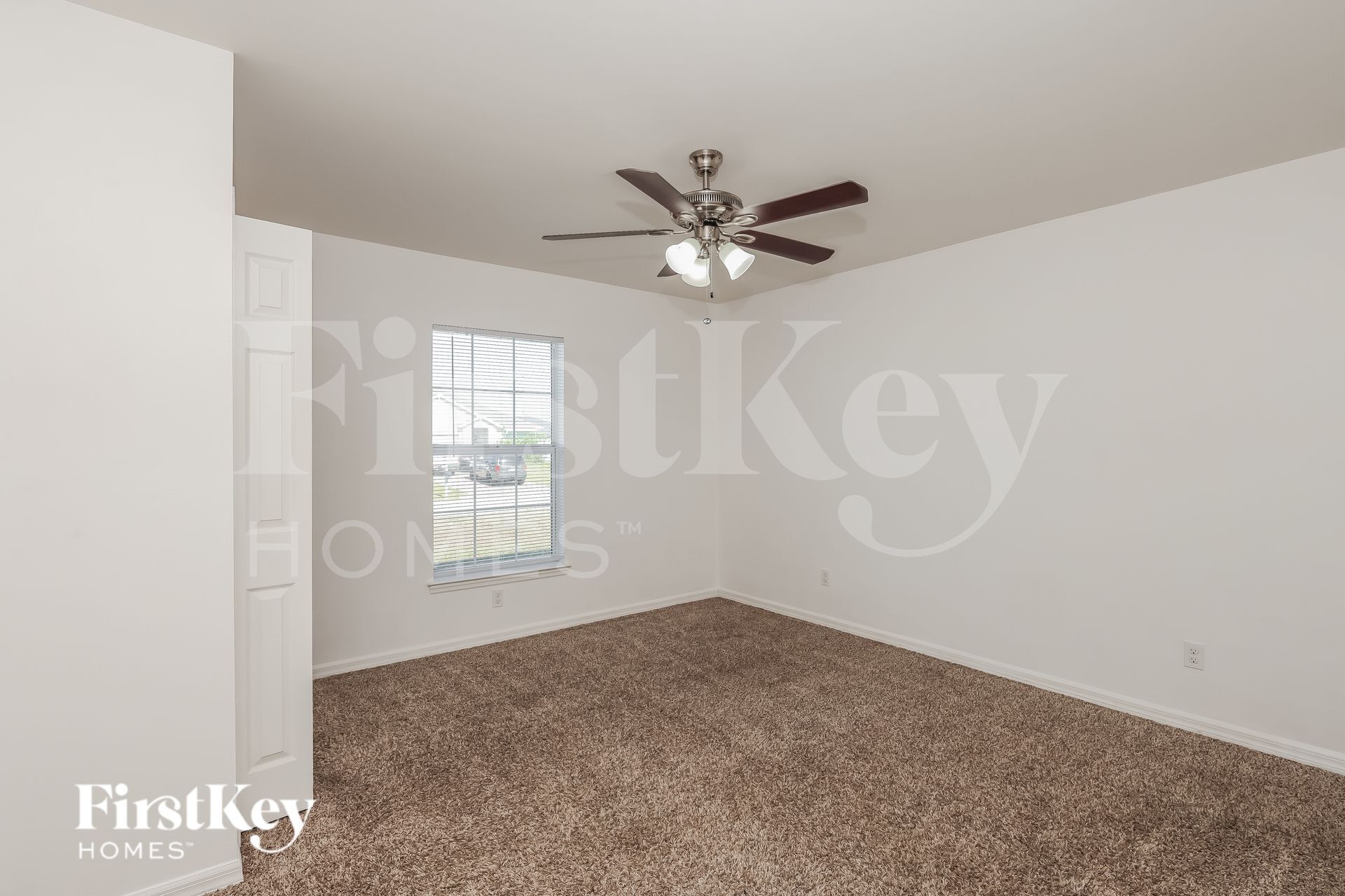 Building Photo - 2423 NW 19th Pl