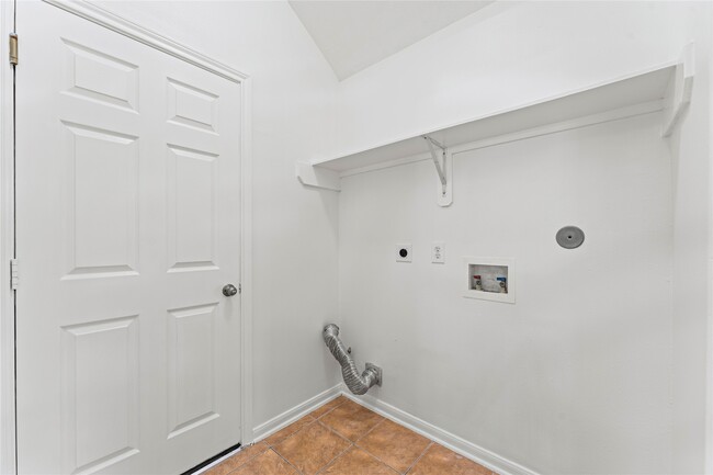 Building Photo - 13014 Rose Landing Dr