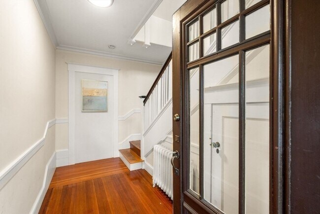 Building Photo - 12 Leighton Rd