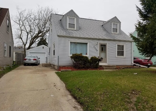 Primary Photo - 5333 N 51st Blvd