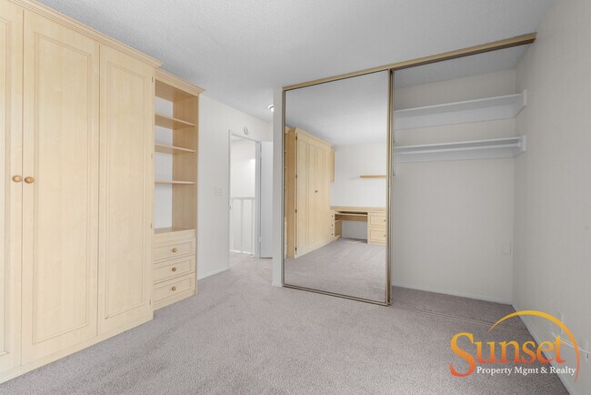 Building Photo - 4985 Coronado Ave