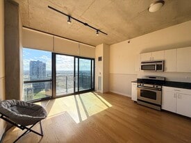 Building Photo - 235 W Van Buren St