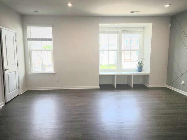 Livingroom nook - 2588 Grantham Place Dr