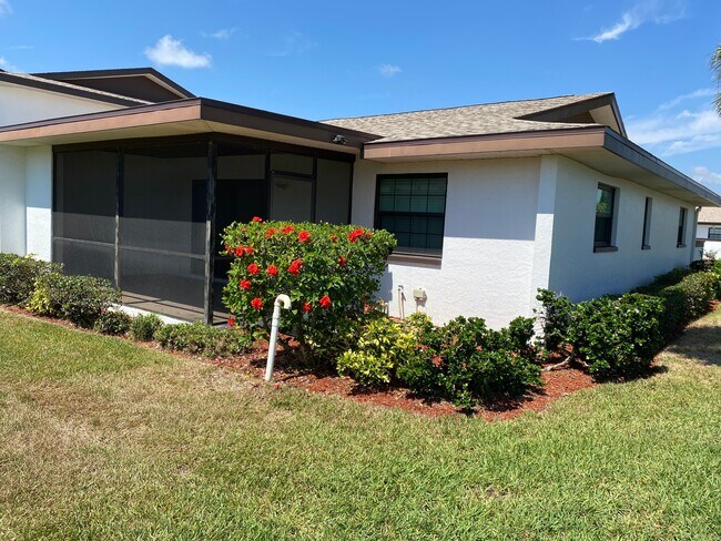 Building Photo - 255 Paradise Blvd
