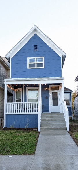 Primary Photo - 1033 12th Ave