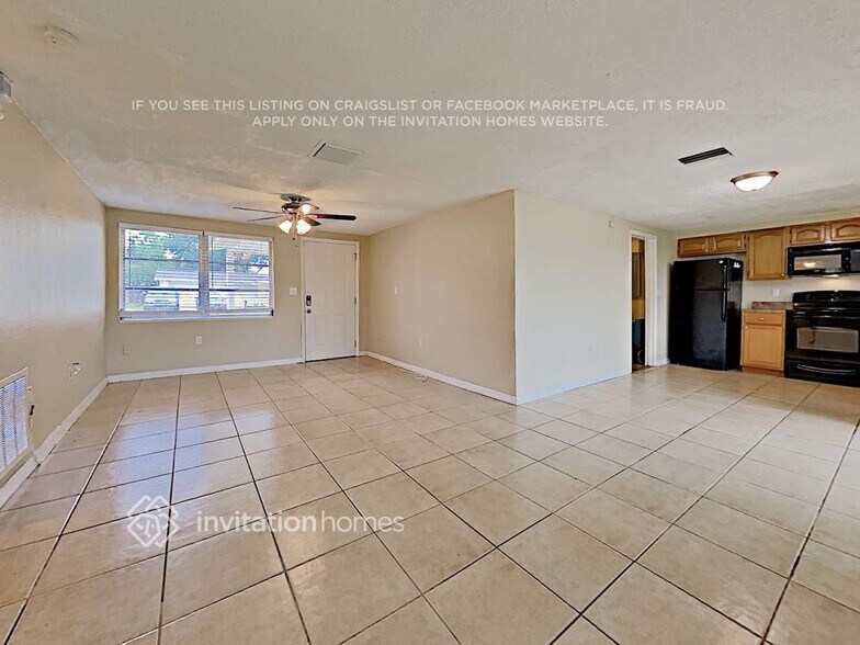 Building Photo - 3517 Garfield Dr