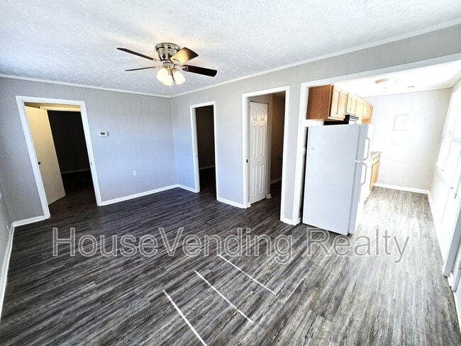 Building Photo - 720 Houston Ave