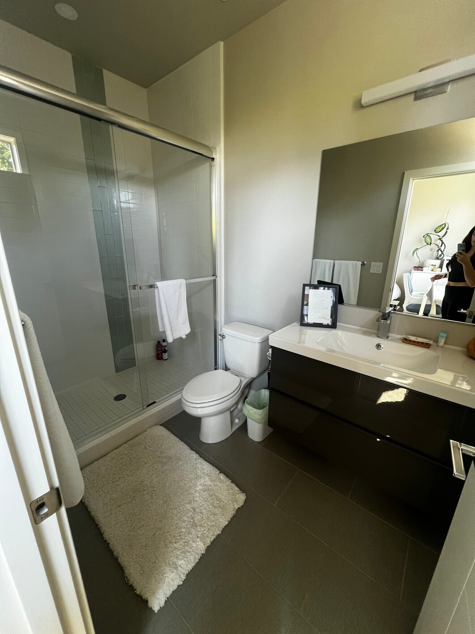 Guest bathroom - 2515 SE 29th Ave