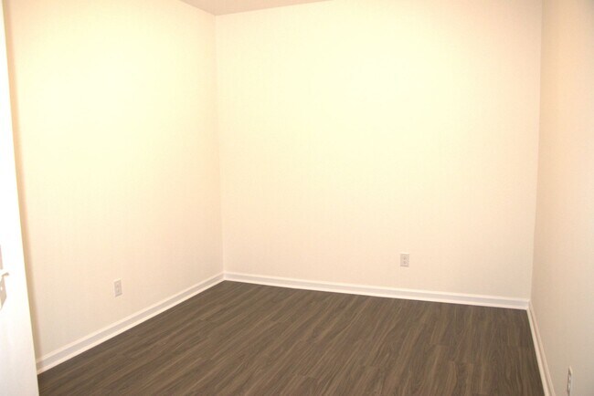 Building Photo - 2857_YEAGER DR NW