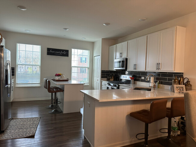 Building Photo - 1645 Sager Way