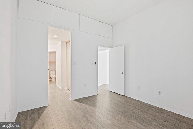 Building Photo - 11039 Villaridge Ct