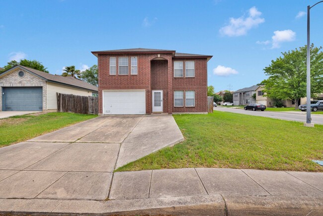 Primary Photo - Charming 3-Bedroom, 2.5-Bath Home with Spa...