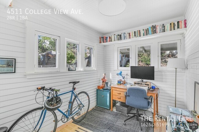 Building Photo - Bright & Breezy Eagle Rock Hideaway | 2 Be...