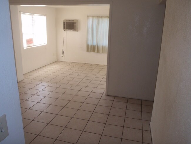 Building Photo - 4207 N 74th Dr