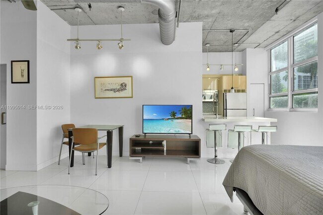 Building Photo - 2001 S Biscayne Blvd