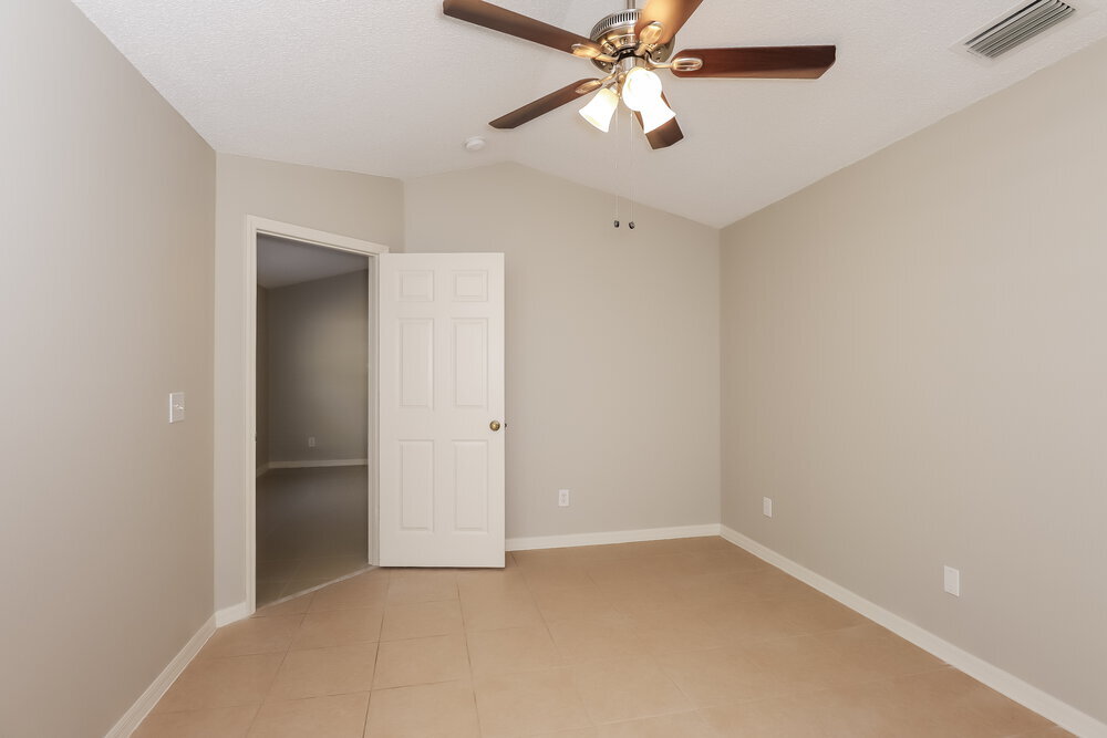 Building Photo - 3413 Palm Beach Dr