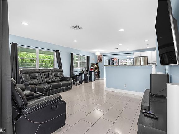 Building Photo - 1475 7th St