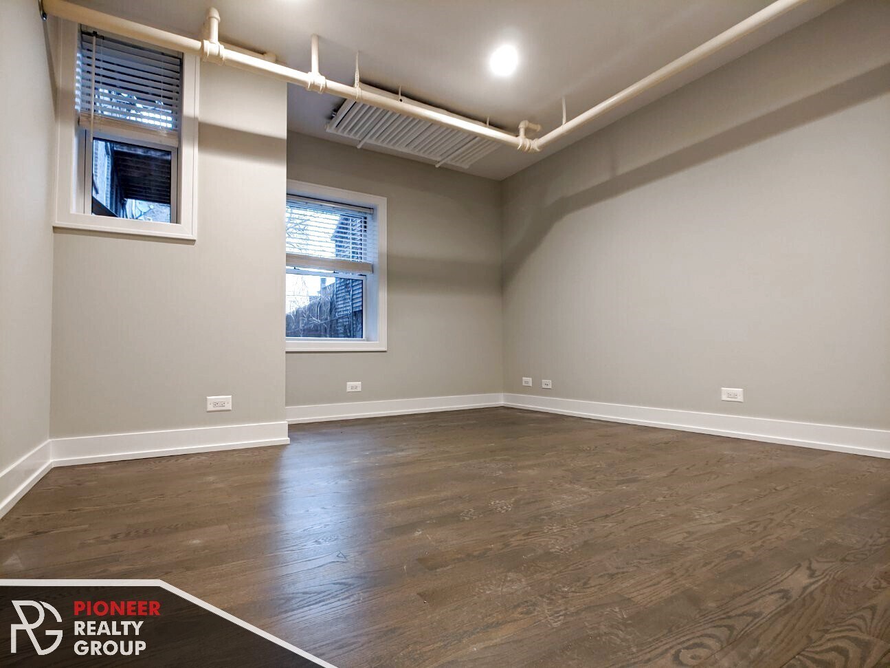 Building Photo - 1931 W Winona St