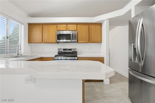 Building Photo - 6928 W Atrium Ave