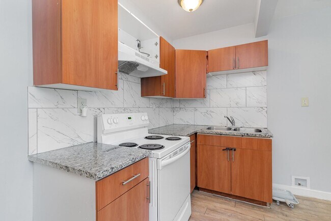 Building Photo - Affordable 2bed/1bath unit!
