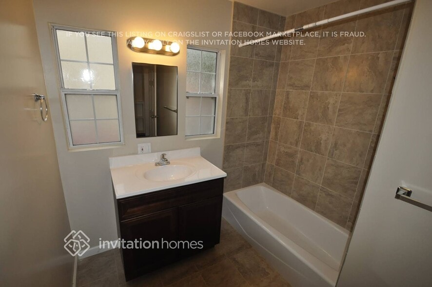 Building Photo - 2007 7th St