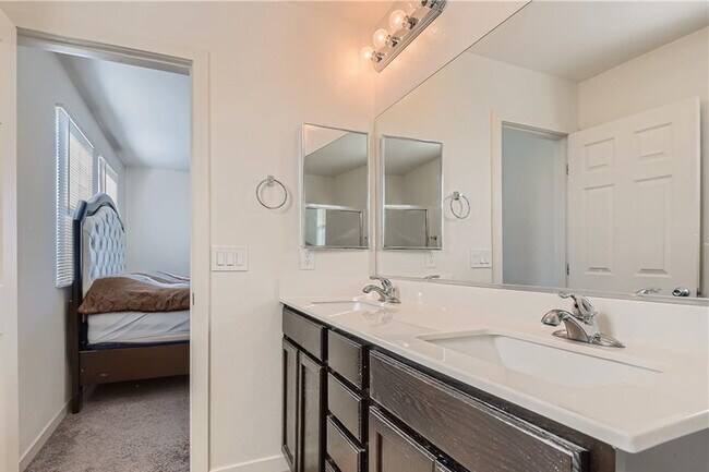 Building Photo - 3638 Via Margarita Ave