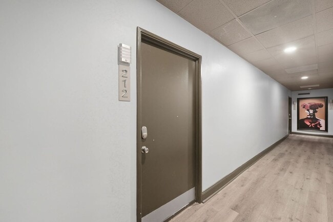 Building Photo - 3645 Peachtree Rd NE