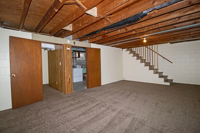 Building Photo - 1117-1113 13th St S
