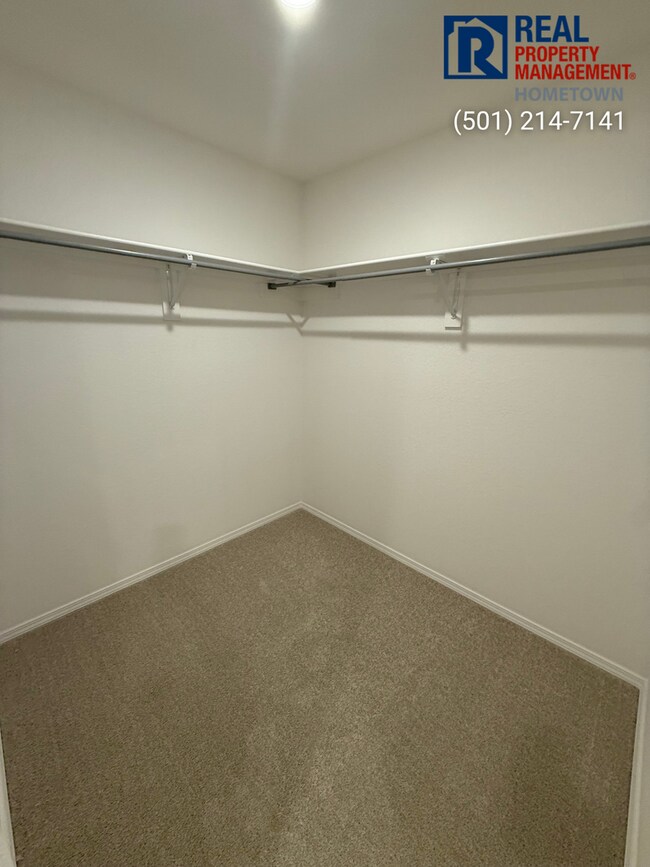 Building Photo - 10 Sourdough Crk Ln