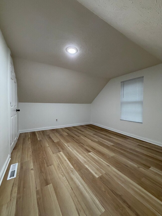 Building Photo - 1305 Avenue C