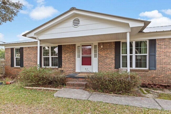 Building Photo - 122 Beach Dr