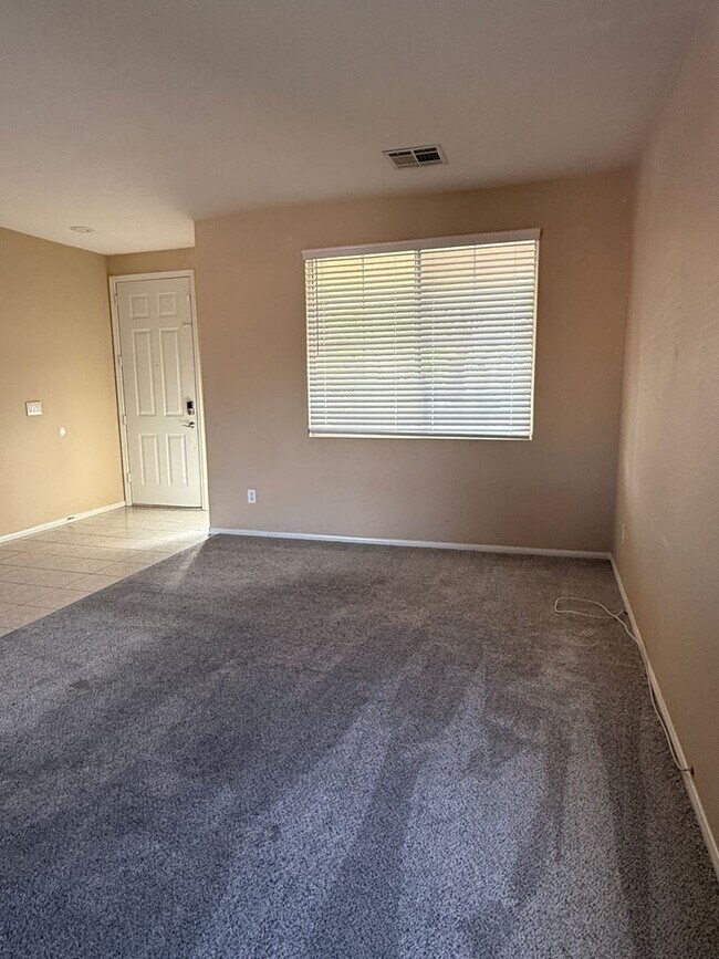 Building Photo - Two Story Single Family Home