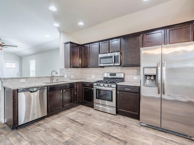 Building Photo - 136 Dunlin Ln