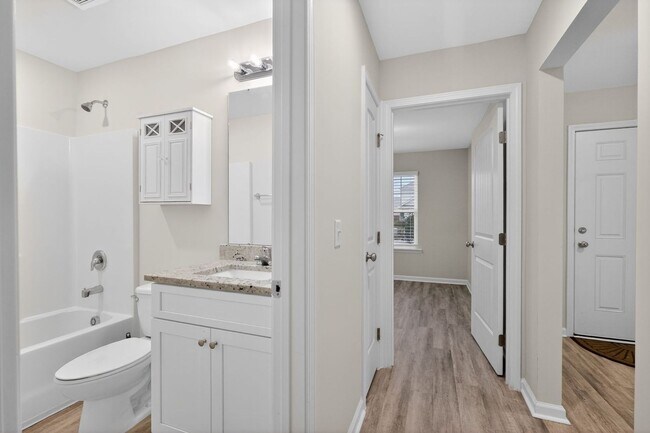 Building Photo - Modern Home near Pooler with Savannah Charm