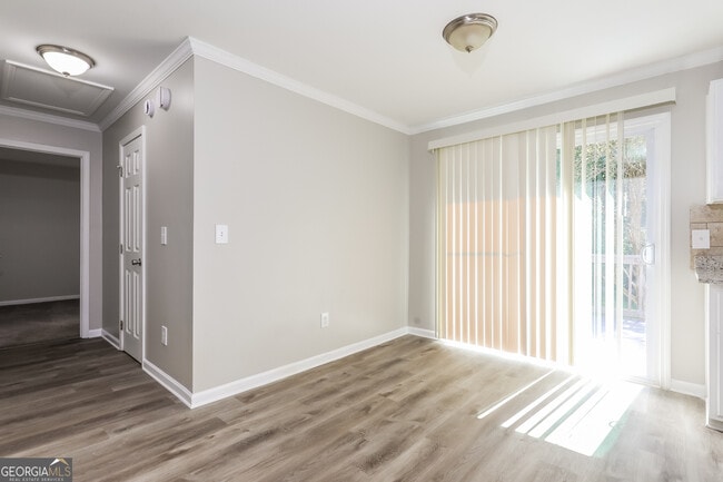 Building Photo - 374 Scott Blvd