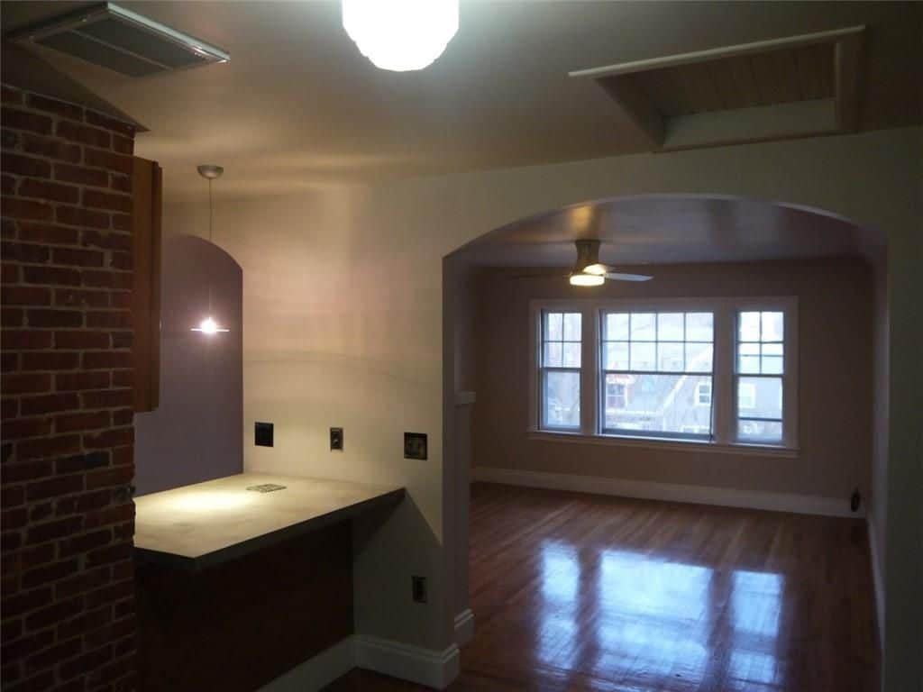 Building Photo - 283 Norwood Ave