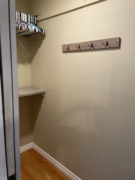 Building Photo - 4240 Francis Way