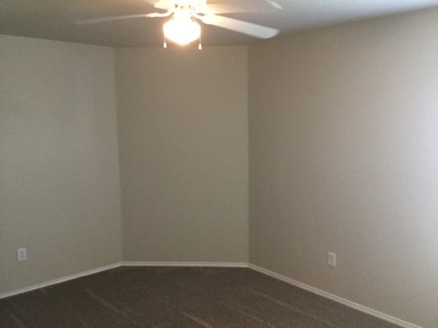 Building Photo - 1112 Roundhouse Dr